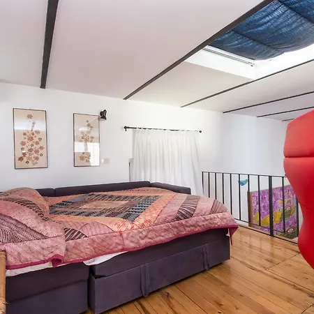 Rsh Trevi Fountain Apartment