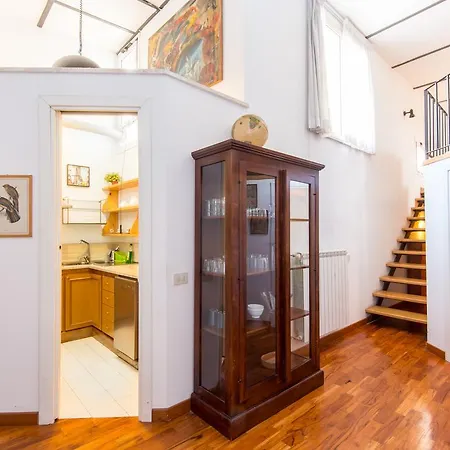 Rsh Trevi Fountain Apartment