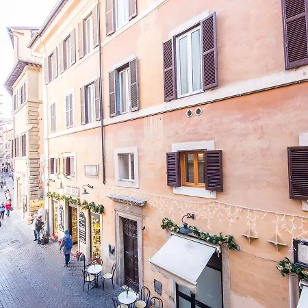 Rsh Trevi Fountain Apartment