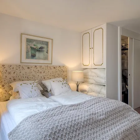 Rsh Trevi Fountain Apartment