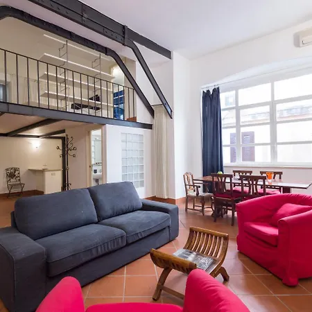Rsh Trevi Fountain Apartment